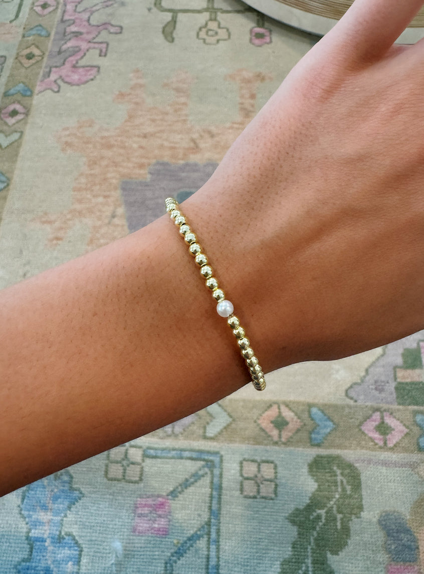 Single Pearl Bracelet